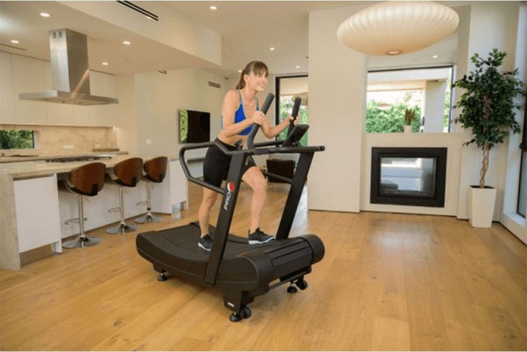 Curved Treadmill: the pros and cons