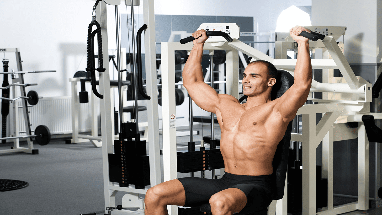HOW TO USE THE SHOULDER PRESS MACHINE (FORMS & BENEFITS)